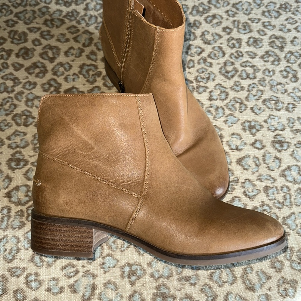 EUC LUCKY BRAND Pedera Bootie 8.5W